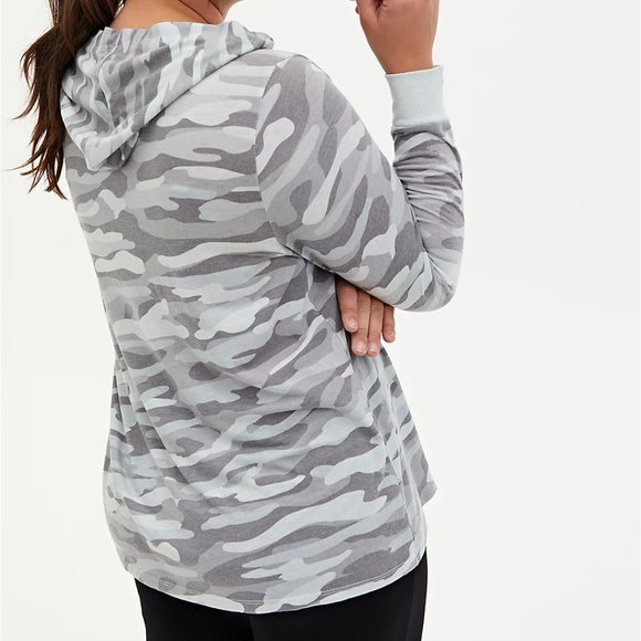 Torrid 1X 2X Shirt Hoodie Grey Camo Can't I'm Busy - Picture 2 of 4